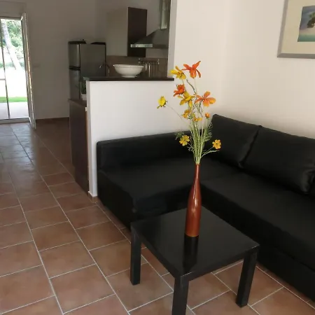 Ferienhouse Mit Pool Orange