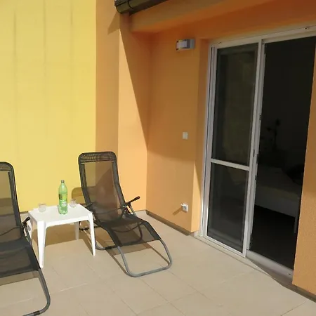 Ferienhouse Mit Pool Orange Ližnjan
