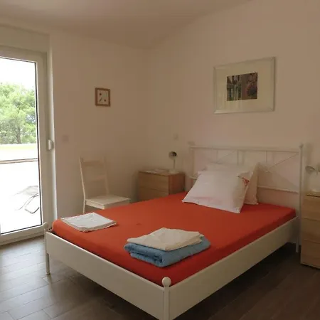 Сasa de vacaciones Ferienhouse Mit Pool Orange Ližnjan